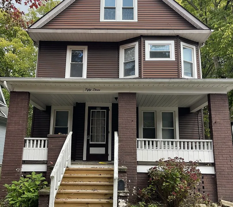 53 Metlin Ave