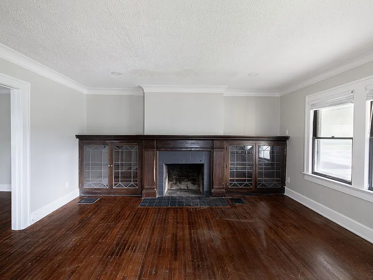 3554 N College Ave — Photo 3