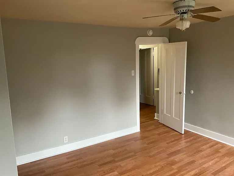 1018 Bellaire Ave — Photo 18