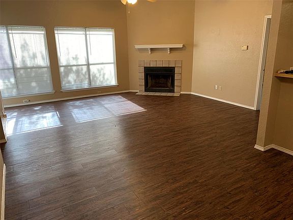 3rd image of 9909 Plainfield Dr