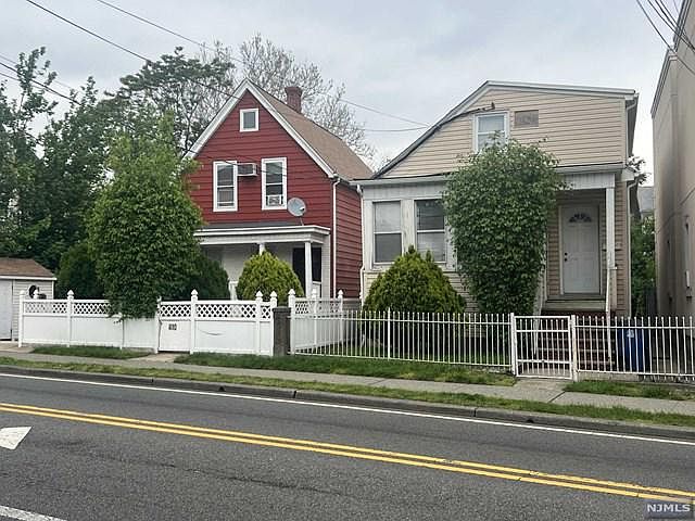 1st image of 408 River Dr #410