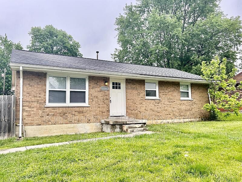 1st image of 2441 Woodhill Dr