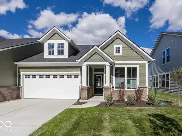 3898 Holly Brook Dr, Westfield, IN 46062