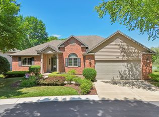 280 Presidential Ln, Elgin, IL 60123