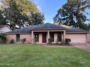 124 Lake Dockery Dr, Byram, MS 39272