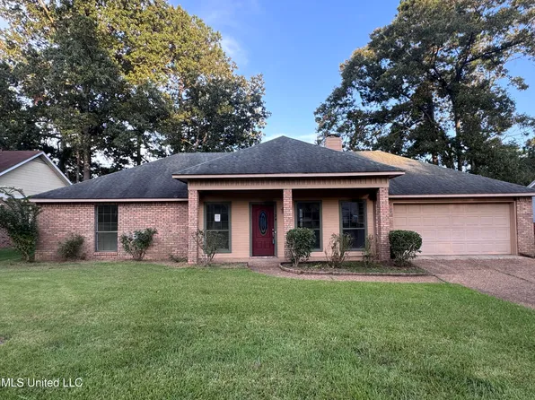 124 Lake Dockery Dr, Byram, MS 39272