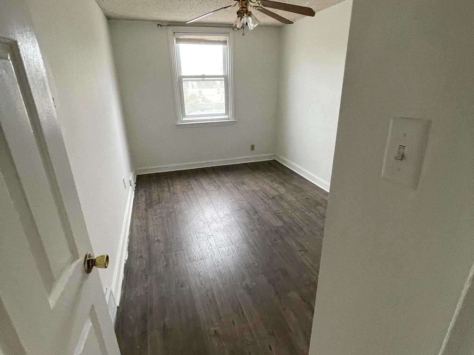 3 bed, 1120 sqft, $1,800 — Photo 2