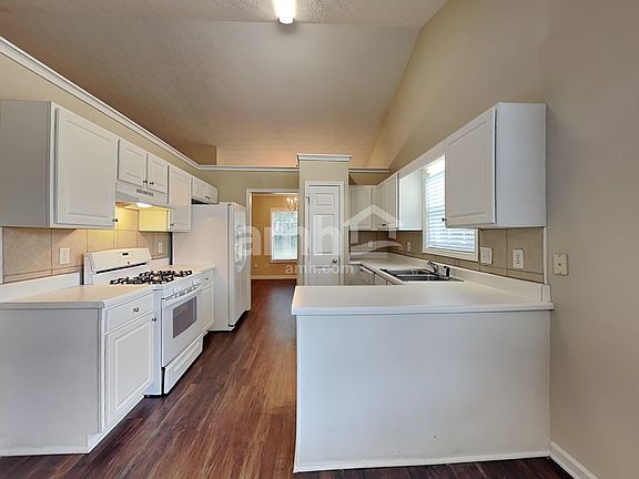 3rd image of 1795 Charleston Oak Cir