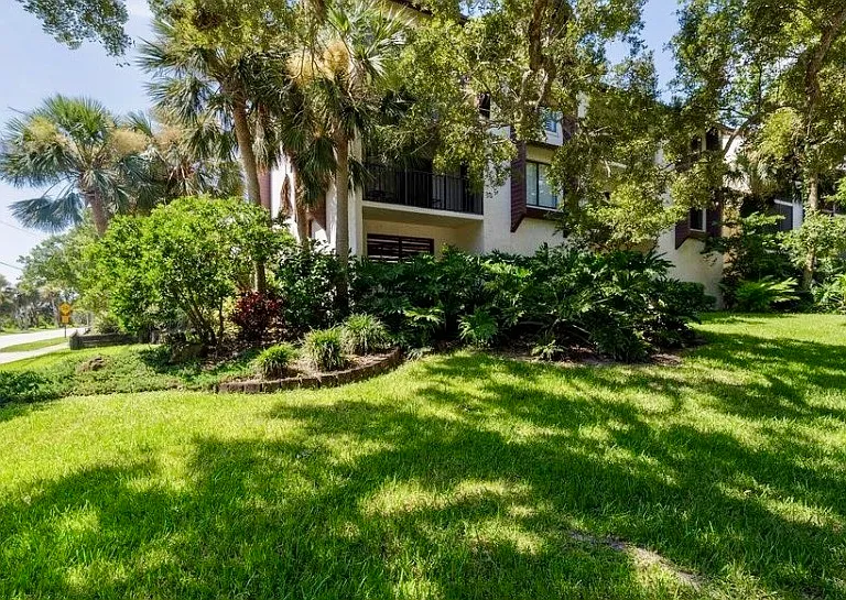 20 Tomoka Ave — Photo 3