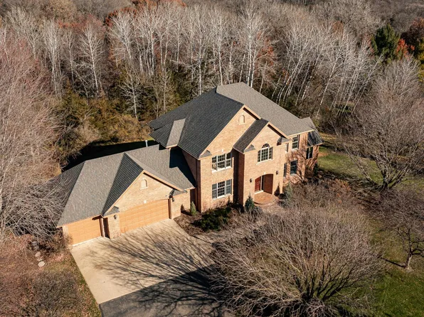 75 River Bluff Pl NW, Rochester, MN 55901