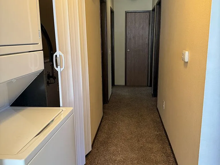 925 Gellatly St — Photo 17