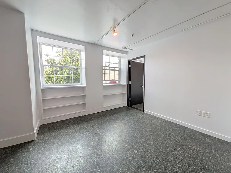 155 Liberty St NE — Photo 43