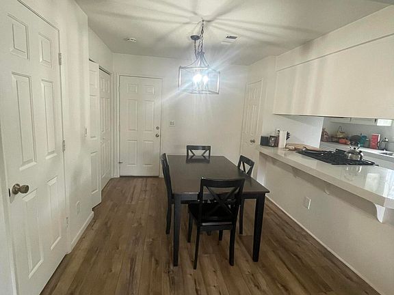4th image of 200 Ridgetop Dr APT 25