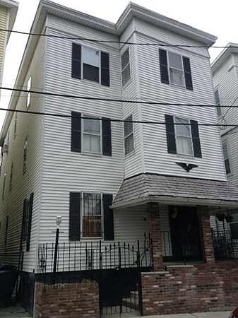 2nd image of 47 Judson St