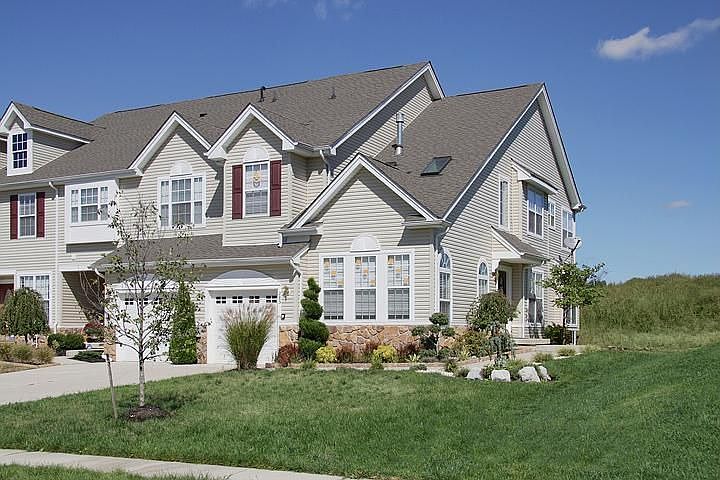 1st image of 285 Westbrook Dr