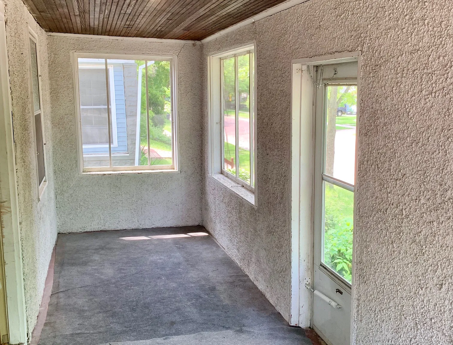 4 bed, $1,900 — Photo 3