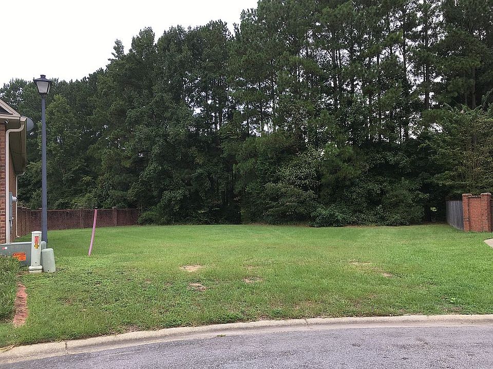 1st image of 40 W Glouchester Ct