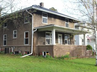 27 S Lansing Ave, Sturgeon Bay, WI 54235