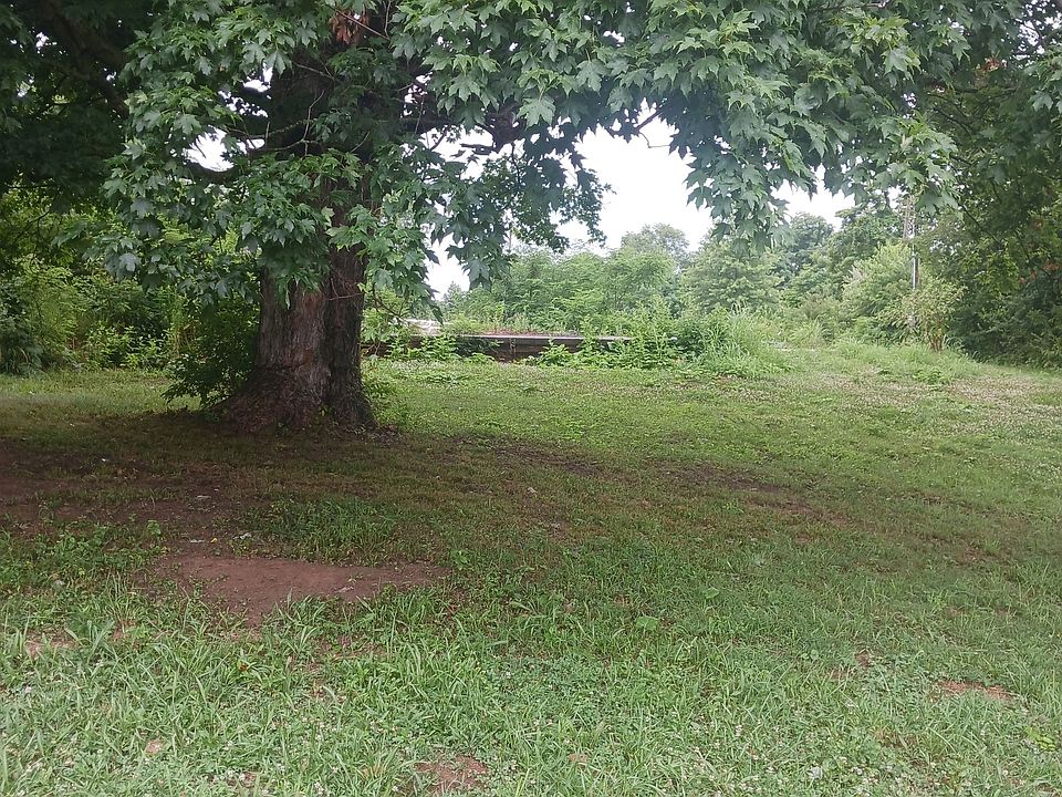 1st image of 2316 E County Road 1000 S