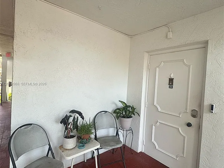 3910 Crystal Lake Dr #201 — Photo 15