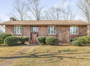 949 Kevin Rd, Knoxville, TN 37923