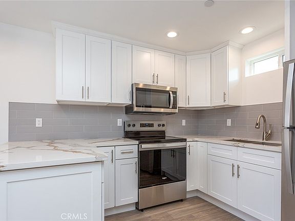 4th image of 1316 S Palm Ave #B