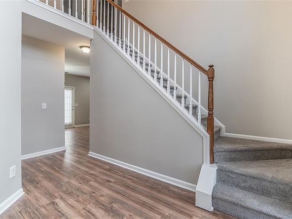 4th image of 1115 Burycove Ln