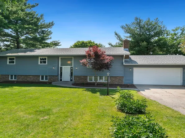 1243 S Bell School Rd, Rockford, IL 61108