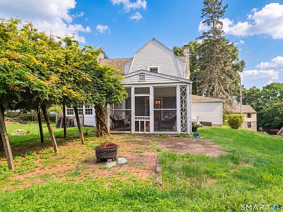 2nd image of 98 Maple Road