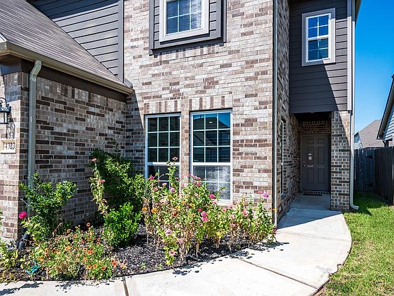 5th image of 4323 Lotus Dale Dr