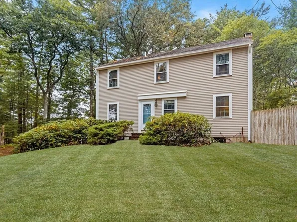 70 Oak St, Duxbury, MA 02332