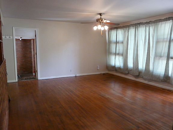 3rd image of 108 McNickle Dr