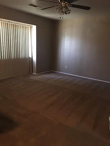 1869 S. Laspina St - 3 Bedroom 2 Bathroom - Tulare — Photo 3