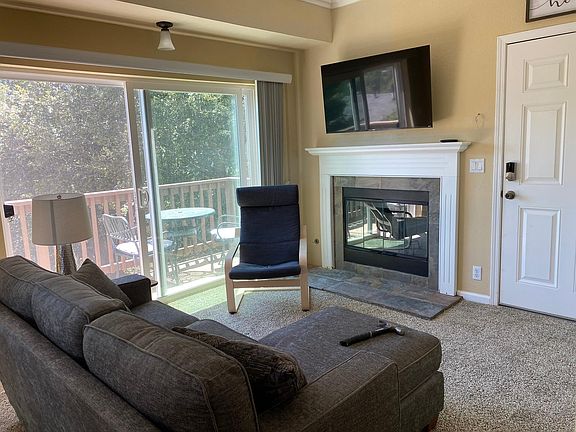 3rd image of 400 Wylerhorn Dr #Townhouse