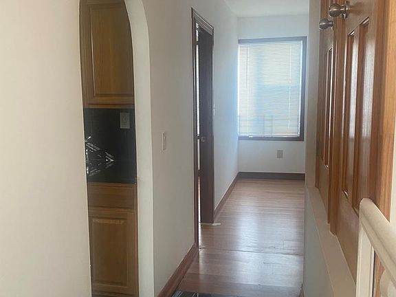 3rd image of 10115 132nd St Floor 2