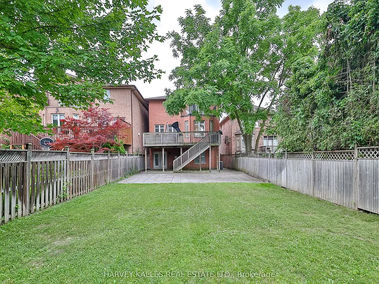 44 Churchill Ave — Photo 41