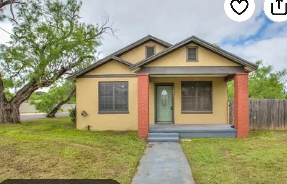 3 bed, 1272 sqft, $1,600 — Photo 3