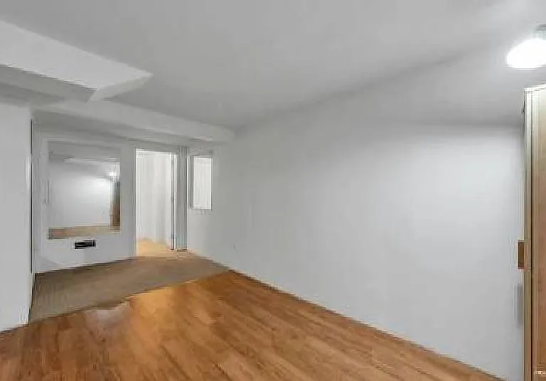 2208 Burquitlam Dr — Photo 7