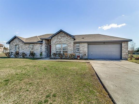 3rd image of 104 Cottonwood Dr