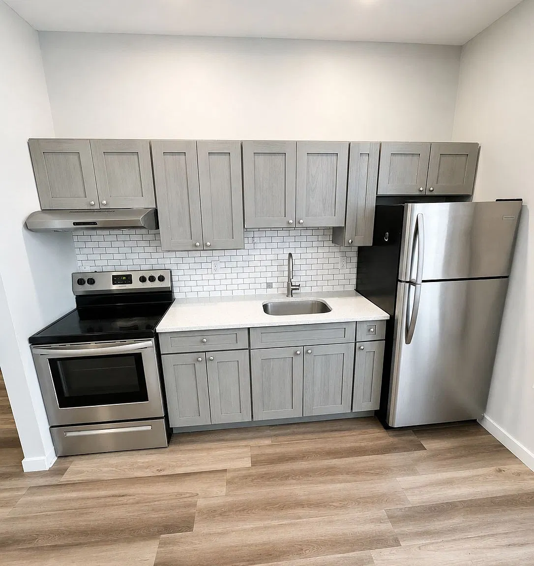 1 bed, $1,718 — Photo 2