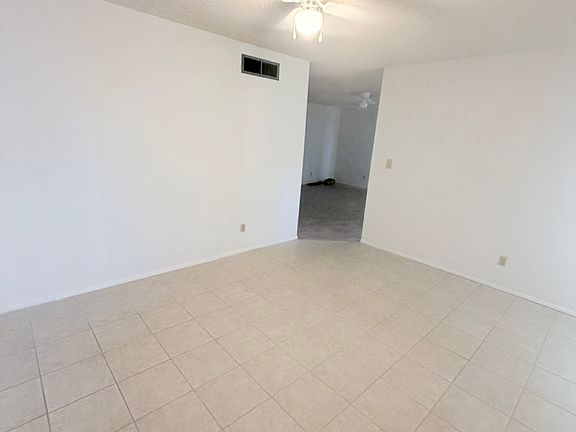 5th image of 3718 W Dailey St