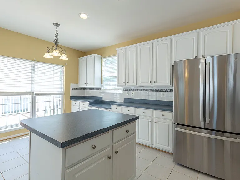 341 Bullskin St — Photo 10