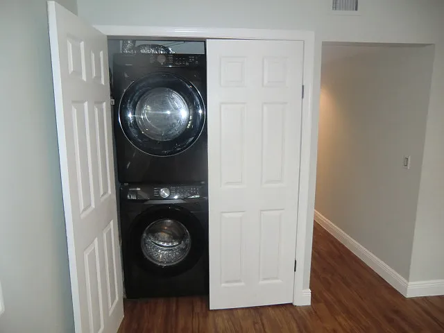 411 S Ocean Breeze — Photo 16