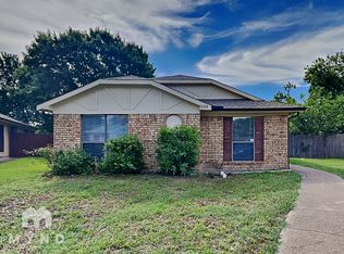 1134 Hemlock Dr, Desoto, TX 75115