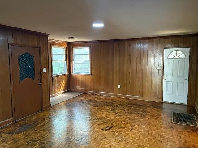 3 bed, 2.0 bath, 1575 sqft, $1,200 — Photo 4