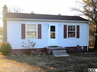 625 11th Street Pl NW, Hickory, NC 28601