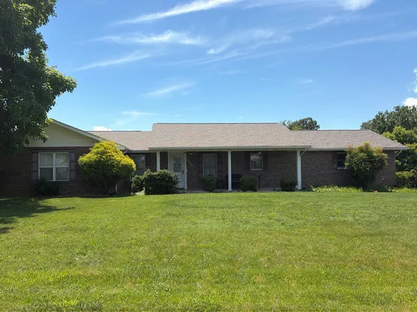 1737 Doc Terry Rd, Dandridge, TN 37725