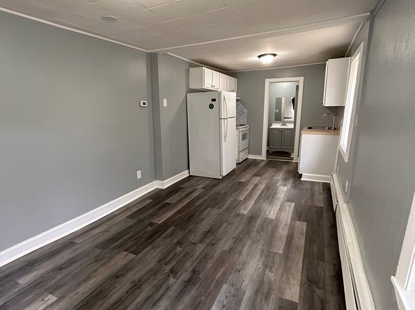 27 Cottage St #1