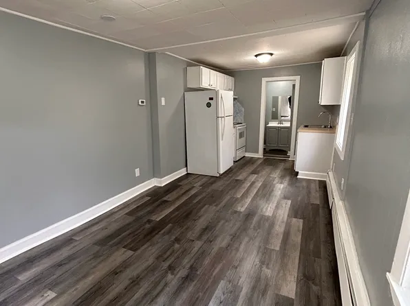 27 Cottage St #1, Vernon Rockville, CT 06066