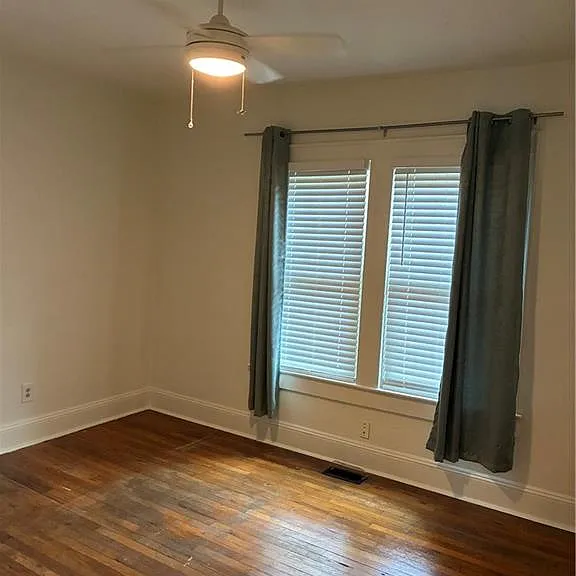 1088 Sanders Ave SE — Photo 30